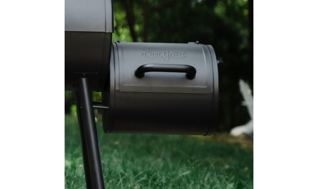 Char-Griller Smokin’ Pro charcoal grill smoker