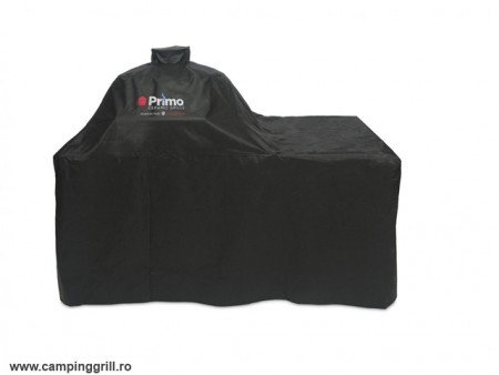 Grill Cover Primo in wood table