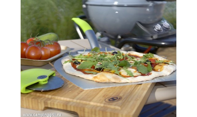 Pizza cutter