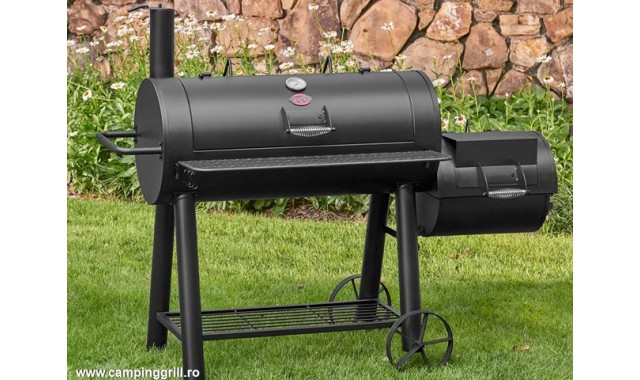 Char-Griller Competition PRO charcoal grill smoker