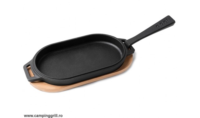 Oval cast iron sizzle pan OONI