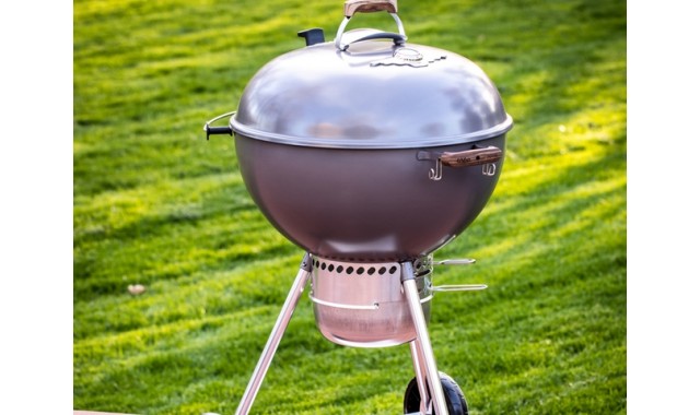 Gratar carbuni Weber Master-Touch 57 cm editie aniversara Hollywood Grey