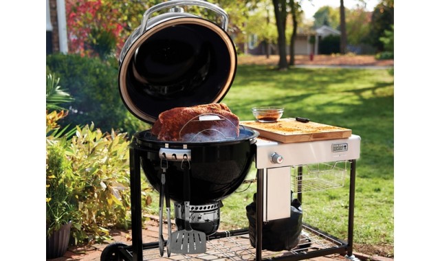 Weber charcoal grill Summit Kamado S6 