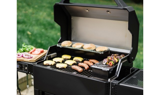 Charcoal grill Masterbuilt Autoignite 545 