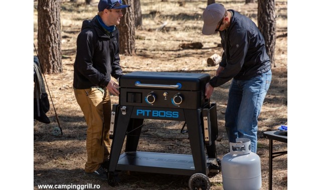 Plancha grill Pit Boss with 2 gas burners