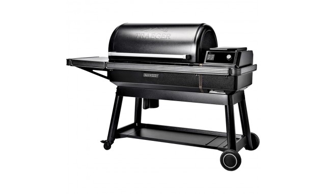  Ironwood XL Traeger pellet smoker grill 