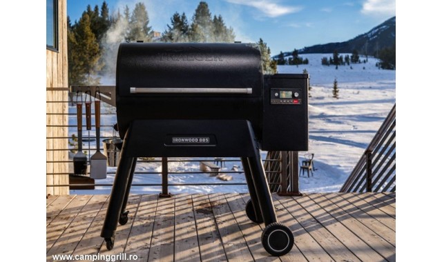  Ironwood 885 Traeger pellet grill 