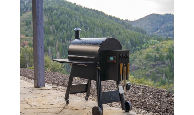 Traeger Pro 780 pellet grill 