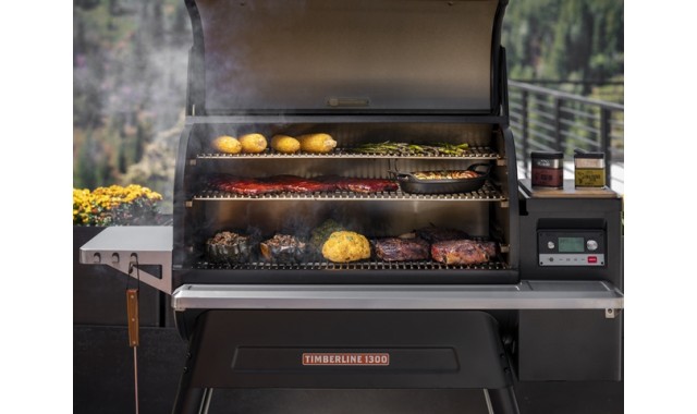  Traeger Timberline 1300 pellet grill